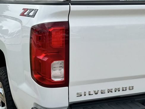 Used 2018 Chevrolet Silverado 1500 LTZ Z71 w/ LTZ Plus Package AWD/4WD image 7