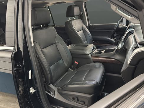 Used 2020 GMC Yukon SLT AWD/4WD image 25