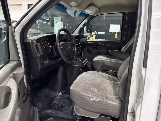 Used 2012 GMC Savana 3500 RWD image 12