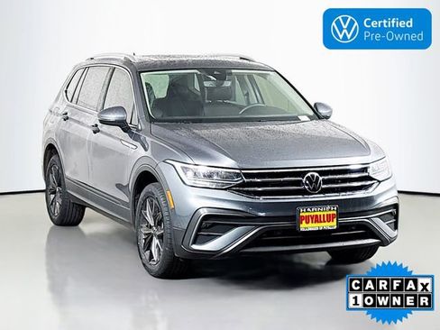Certified 2022 Volkswagen Tiguan SE w/ Panoramic Sunroof Package image 1