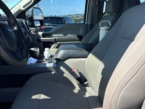 Used 2019 Ford F250 XLT w/ XLT Premium Package AWD/4WD image 5