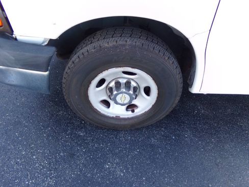 Used 2012 Chevrolet Express 3500 LT w/ LT Preferred Equipment Group RWD image 37