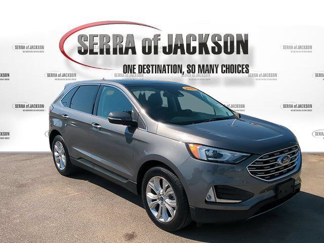 Used 2021 Ford Edge Titanium AWD/4WD image 2