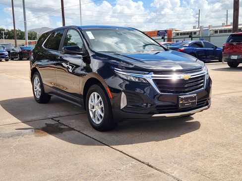 Used 2024 Chevrolet Equinox LT AWD/4WD image 4