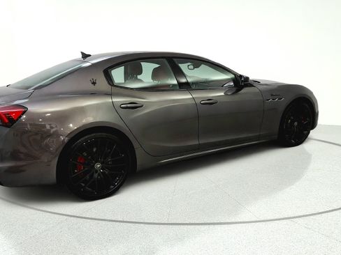 Used 2023 Maserati Ghibli Modena RWD image 7