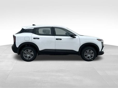 New 2026 Nissan Kicks S image 6