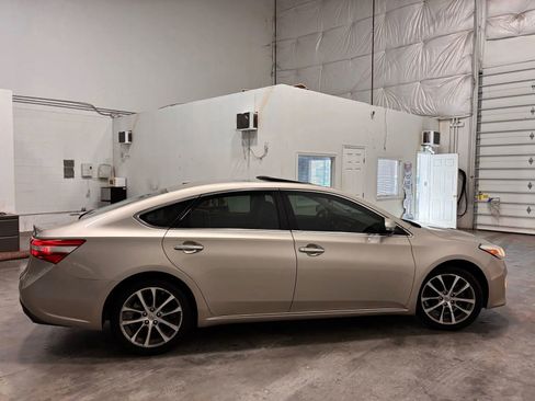 Used 2014 Toyota Avalon XLE Touring image 45