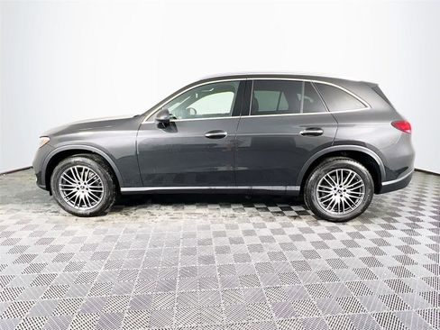 Certified 2025 Mercedes-Benz GLC 300 4MATIC image 3
