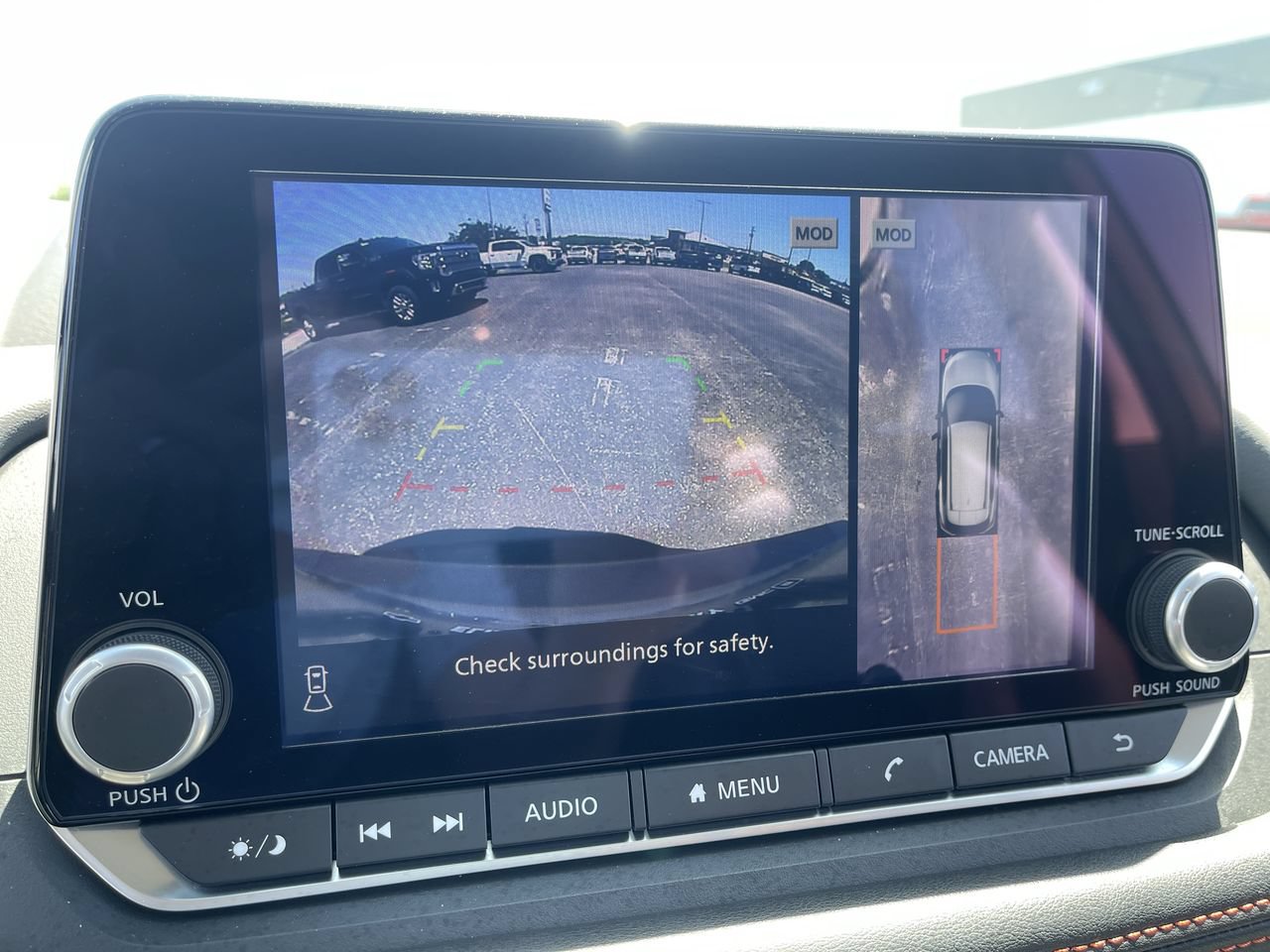 Used 2025 Nissan Rogue SV AWD/4WD image 14