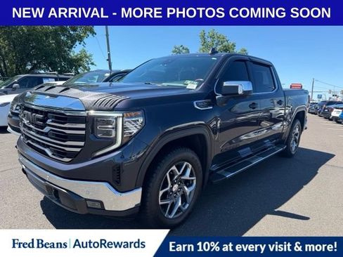 Used 2024 GMC Sierra 1500 SLT w/ SLT Premium Plus Package AWD/4WD image 3