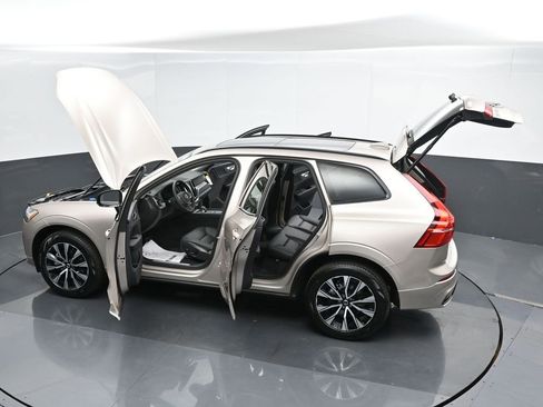 New 2025 Volvo XC60 B5 Core w/ Protection Package Premier image 49