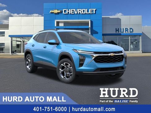 New 2026 Chevrolet Trax LT w/ Driver Confidence Package FWD image 1