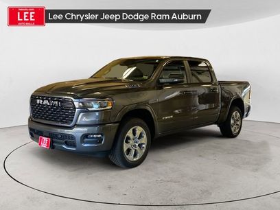 New 2025 RAM 1500 4x4 Crew Cab