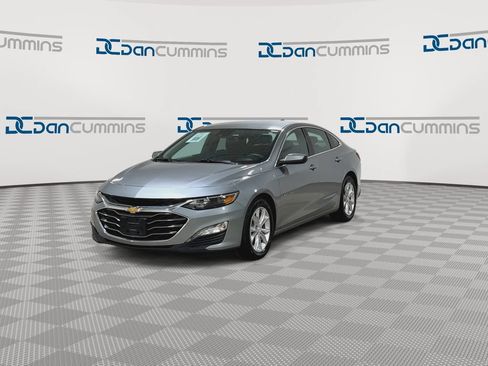 Used 2024 Chevrolet Malibu LT FWD image 3