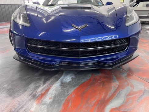 Used 2017 Chevrolet Corvette Stingray Coupe w/ Battery Protection Package RWD image 9