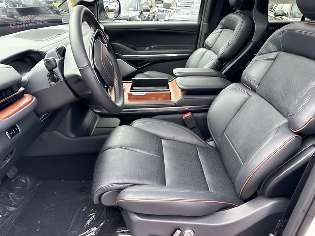 New 2027 Lincoln Navigator Black Label AWD/4WD image 18