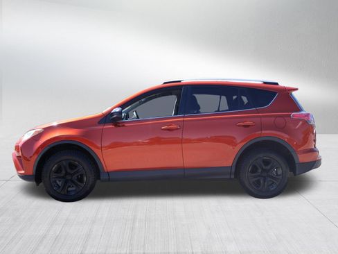 Used 2016 Toyota RAV4 LE AWD/4WD image 3
