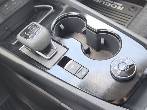 New 2026 Nissan Rogue SV AWD/4WD image 19