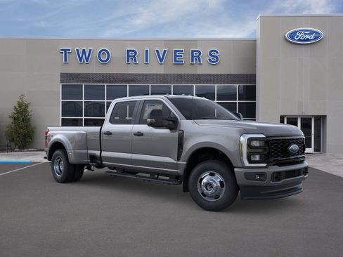 New 2026 Ford F350 4x4 Crew Cab DRW Super Duty image 7