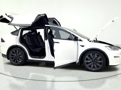 Used 2024 Tesla Model X AWD/4WD image 20