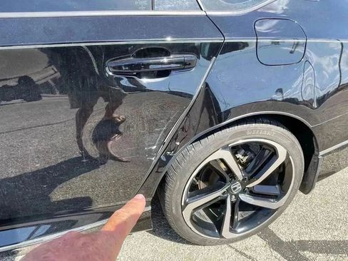 Used 2018 Honda Accord EX-L image 2