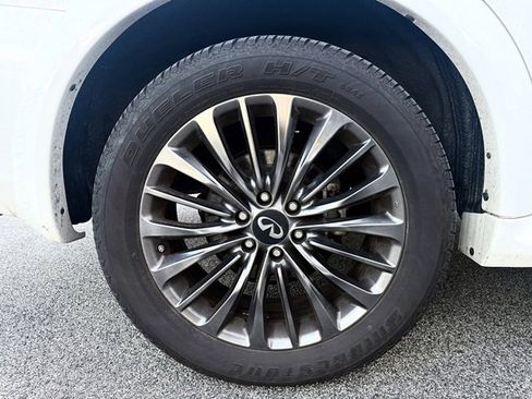 Certified 2024 INFINITI QX80 Premium Select w/ All-Season Package image 25