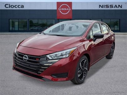 New 2025 Nissan Versa SR w/ Trunk Package