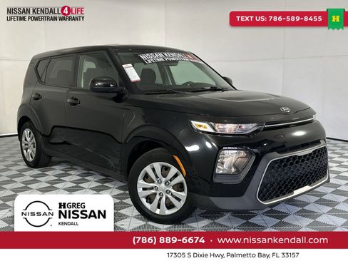 Used 2020 Kia Soul LX image 1
