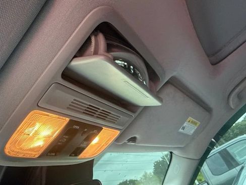 Used 2022 Honda Pilot Special Edition image 31
