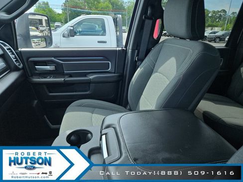 Used 2025 RAM 2500 Big Horn AWD/4WD image 18