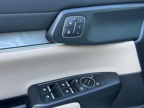 New 2025 Ford Ranger Lariat w/ FX4 Off-Road Package image 17