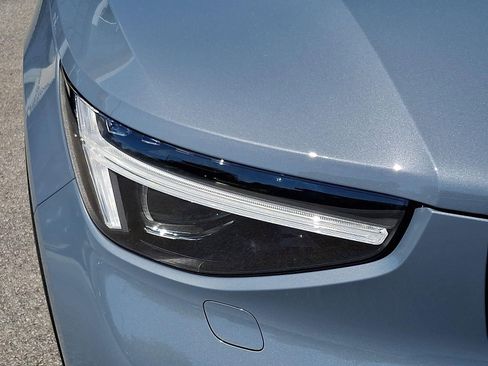 Certified 2023 Volvo C40 P8 Recharge Ultimate AWD/4WD image 9