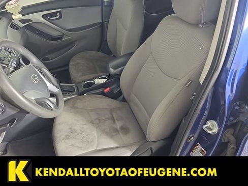 Used 2016 Hyundai Elantra SE FWD image 4