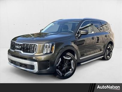 Used 2024 Kia Telluride EX w/ EX Captain's Chair Package