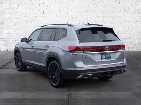 Certified 2025 Volkswagen Atlas SE w/ Panoramic Sunroof Package FWD image 5
