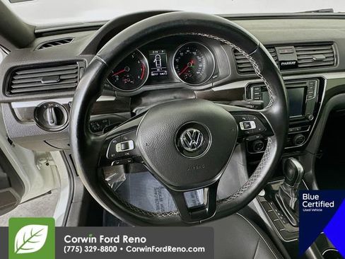 Used 2018 Volkswagen Passat 3.6 image 14