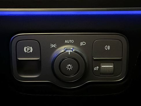 New 2026 Mercedes-Benz GLS 580 4MATIC image 17