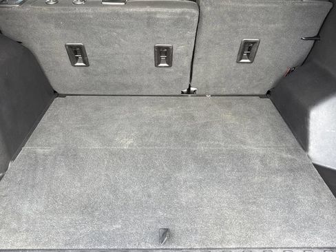 Used 2019 Chevrolet Equinox LT FWD image 9