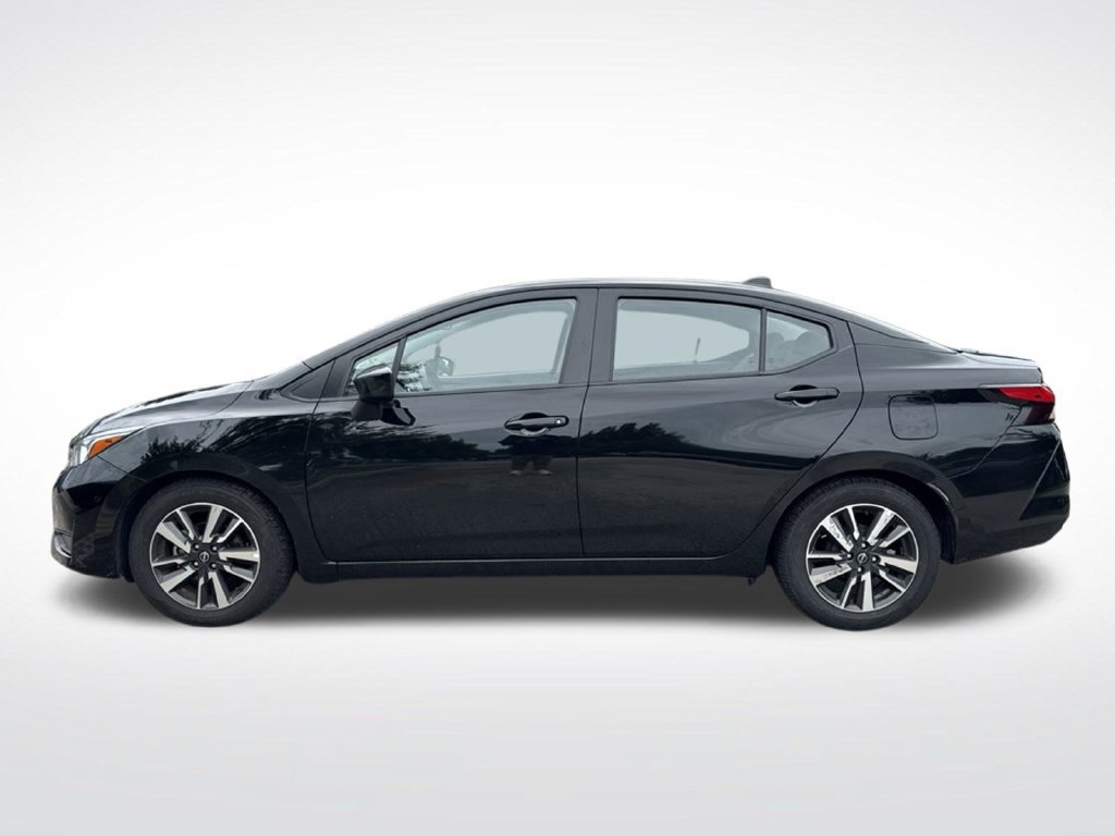 Used 2024 Nissan Versa SV FWD image 8
