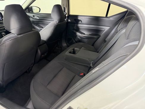 Used 2025 Nissan Altima 2.5 SV FWD image 26