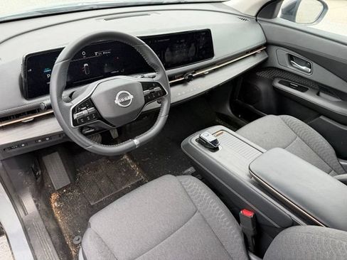 Used 2023 Nissan Ariya FWD image 12