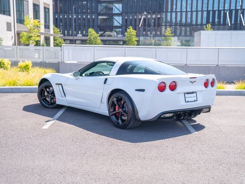 Used 2013 Chevrolet Corvette Grand Sport w/ 2LT Preferred Equipment Group RWD image 3