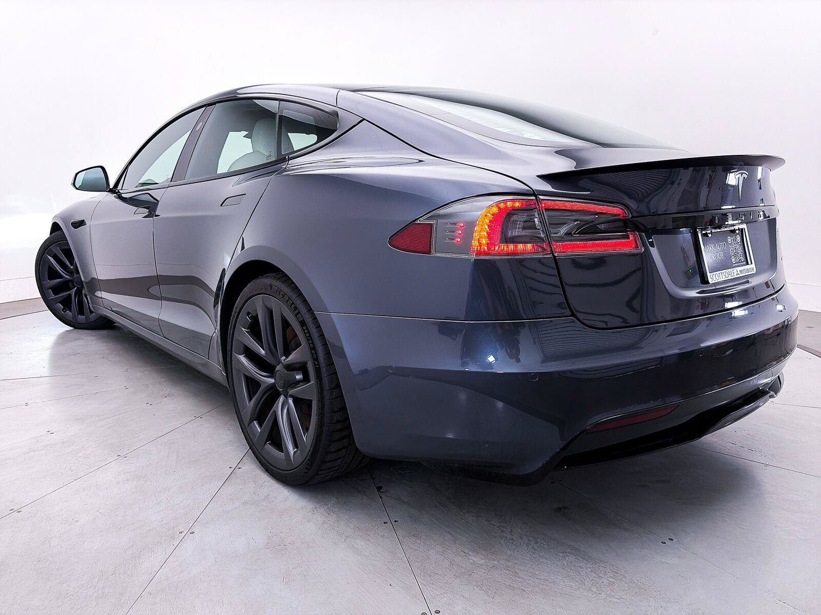 Used 2021 Tesla Model S Plaid AWD/4WD image 2