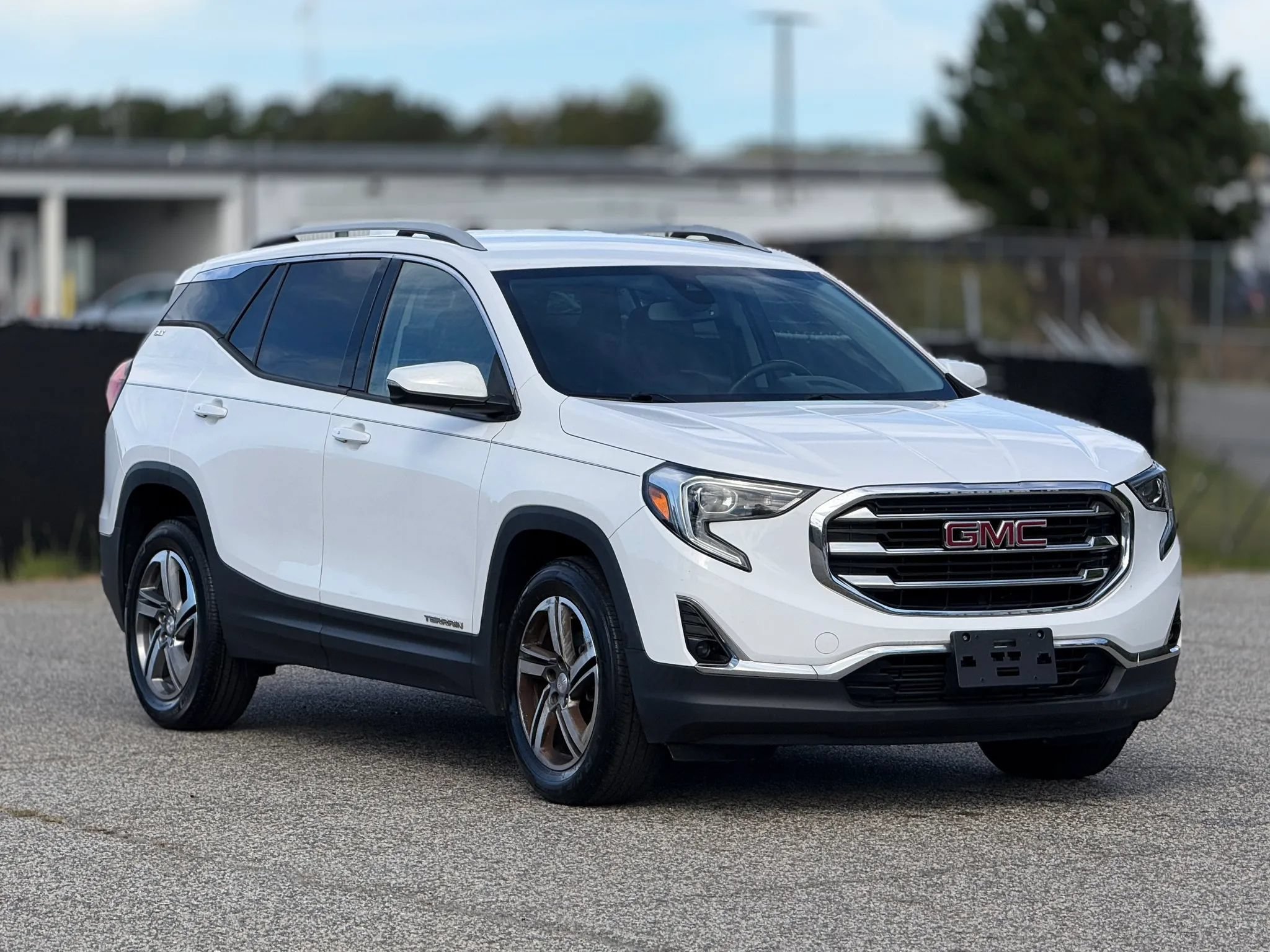 Used 2020 GMC Terrain SLT AWD/4WD image 1