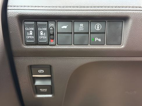 Used 2022 Honda Odyssey Elite image 47