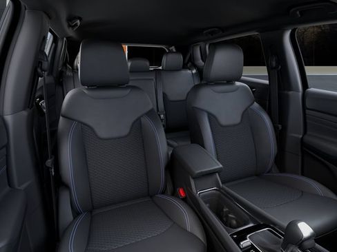 New 2026 Jeep Compass Latitude AWD/4WD image 16