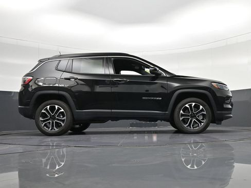 Used 2023 Jeep Compass Limited AWD/4WD image 32