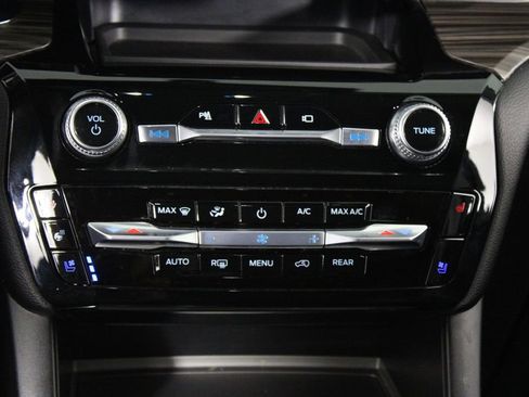 Used 2021 Ford Explorer Limited w/ Equipment Group 301A image 22