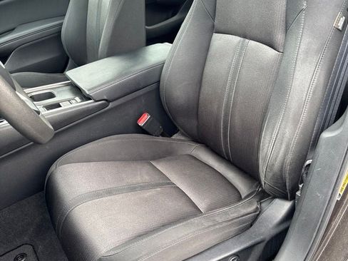 Used 2018 Honda Accord EX image 13