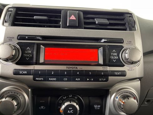 Used 2013 Toyota 4Runner SR5 w/ Convenience Pkg image 20